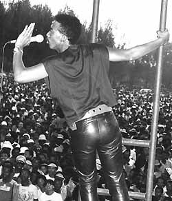 Sipho Mabuse, Jiving Soweto &copy Steve Gordon 1985