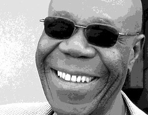 Manu Dibango &copy S.Gordon 2003