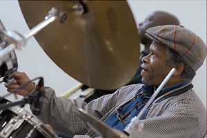 Makaya Ntshoko &copy Roche Pharma 2006