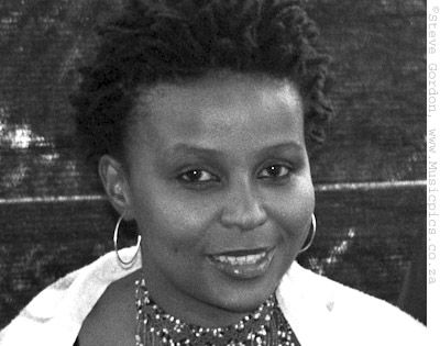 Lungiswa Plaatjies &copy www.musicpics.co.za