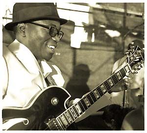 Jimmy Dludlu &copy S. Gordon 2004